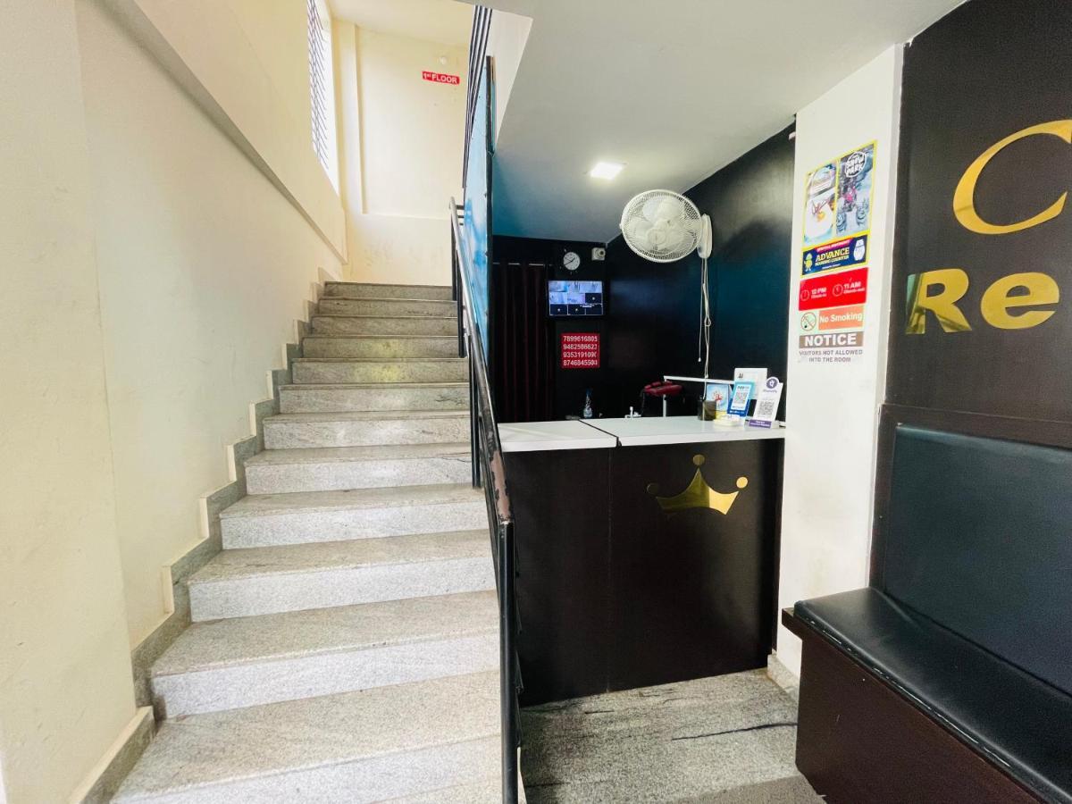 Crown Residency Hotel Mysore Bagian luar foto