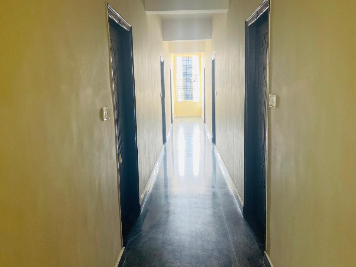 Crown Residency Hotel Mysore Bagian luar foto