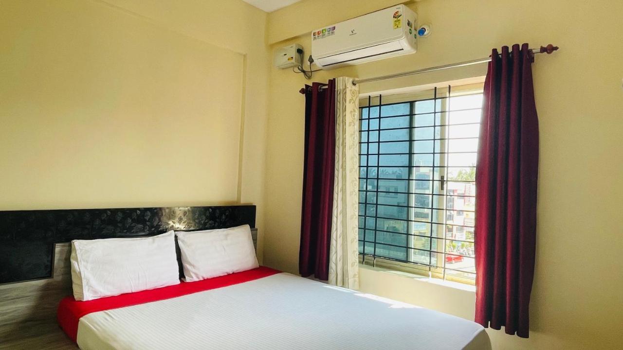 Crown Residency Hotel Mysore Bagian luar foto