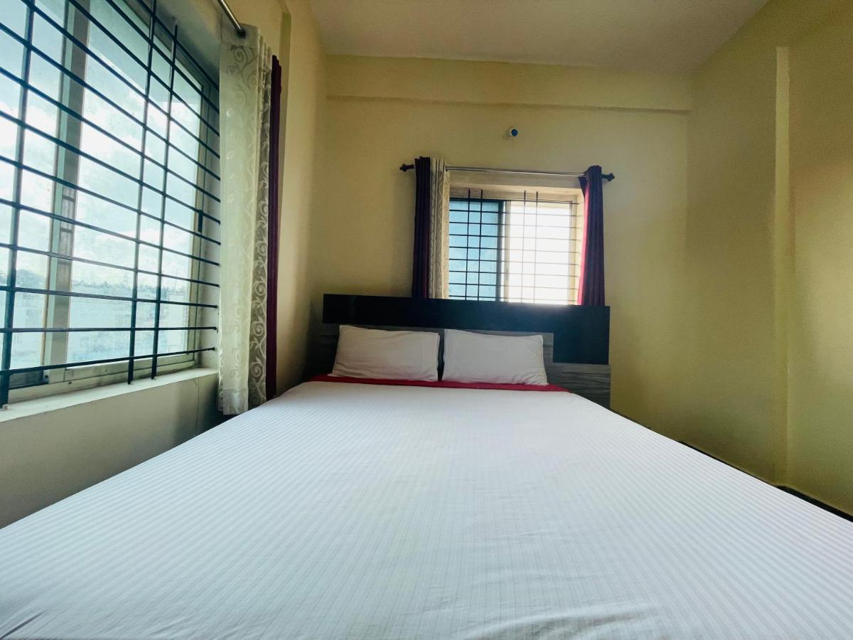 Crown Residency Hotel Mysore Bagian luar foto